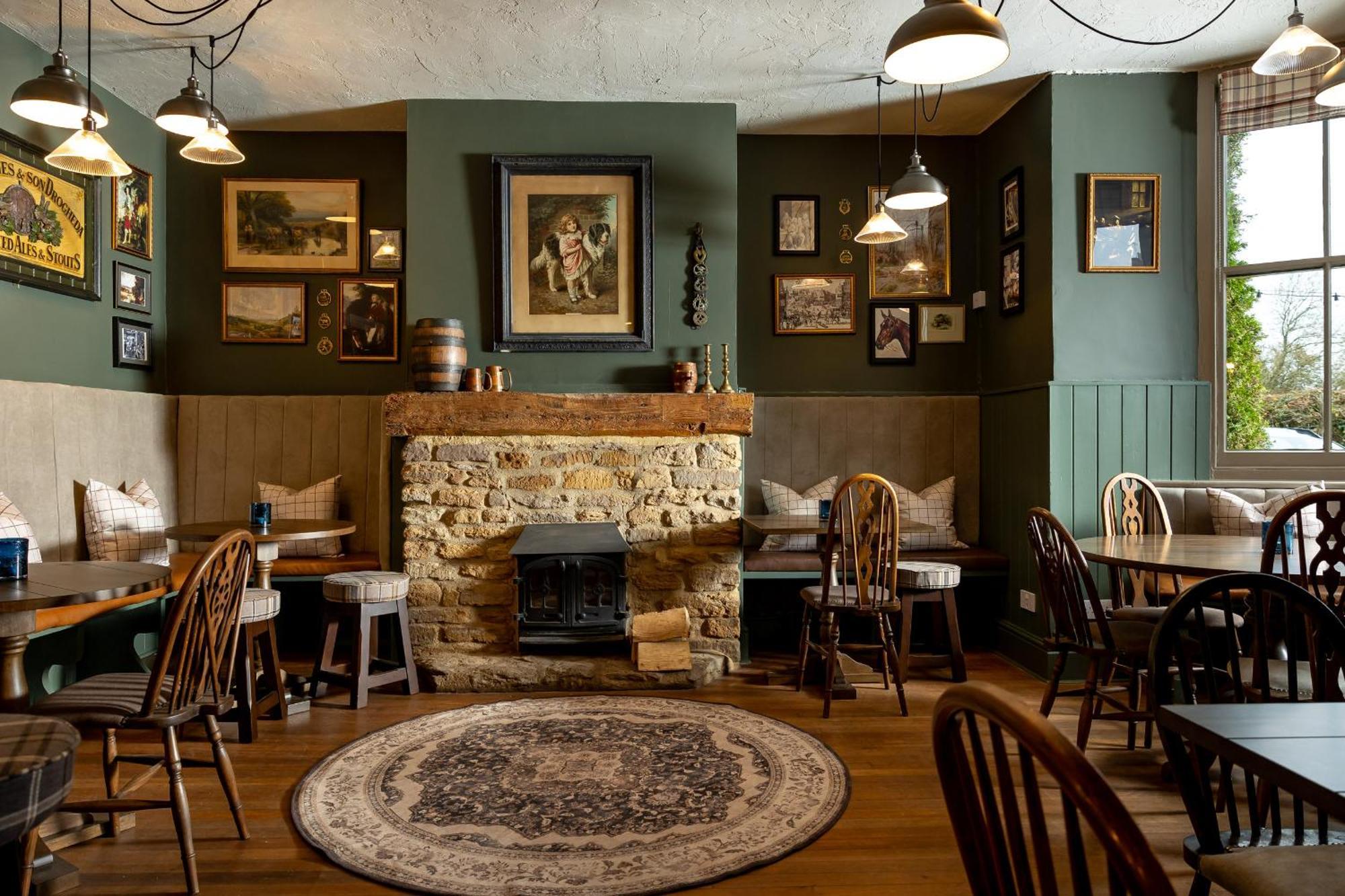 The Olde Coach House Inn Ashby Saint Ledgers Exteriér fotografie