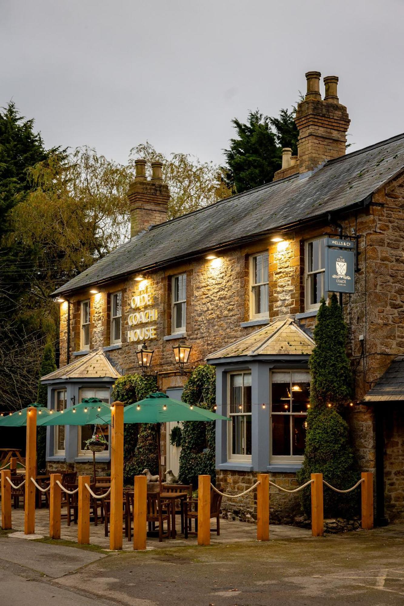 The Olde Coach House Inn Ashby Saint Ledgers Exteriér fotografie