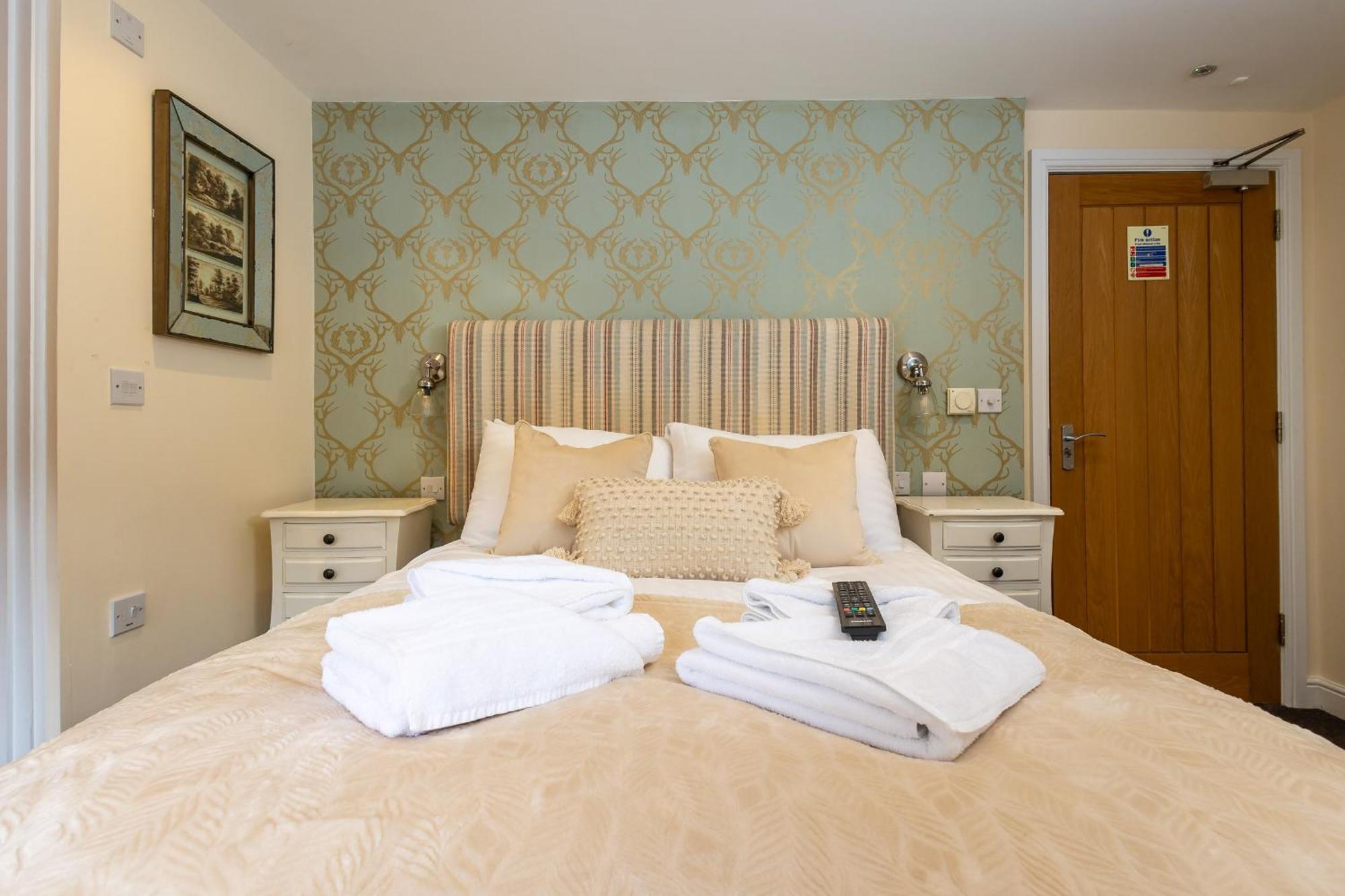 The Olde Coach House Inn Ashby Saint Ledgers Exteriér fotografie