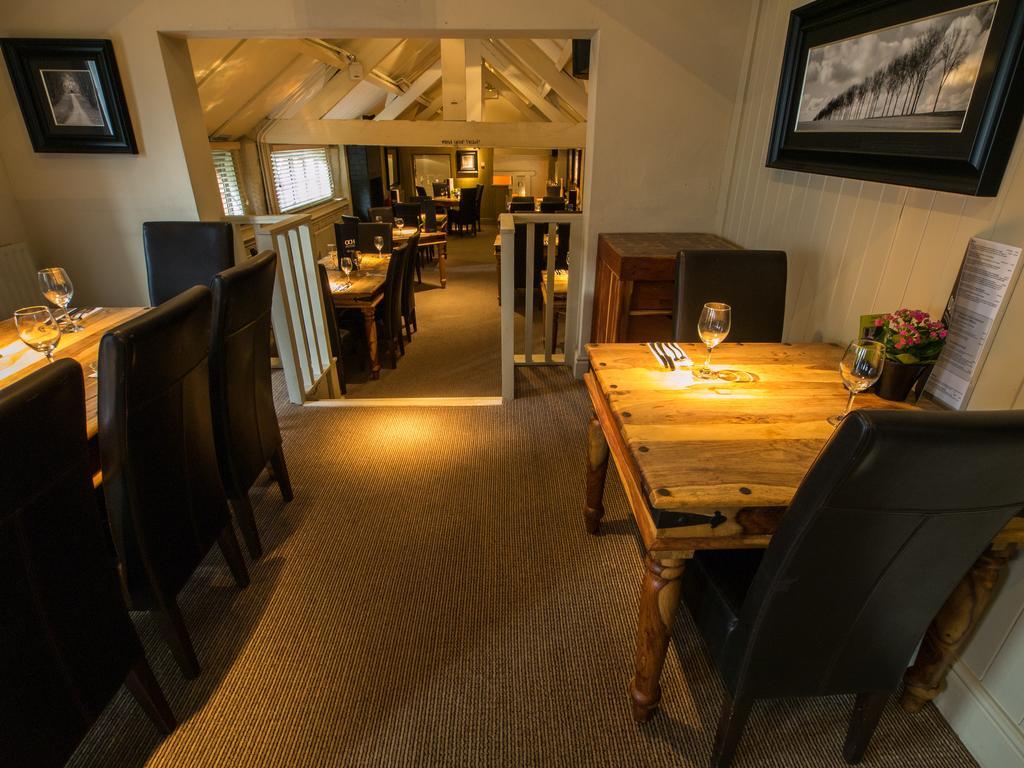 The Olde Coach House Inn Ashby Saint Ledgers Exteriér fotografie