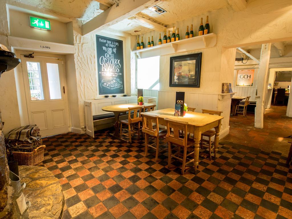 The Olde Coach House Inn Ashby Saint Ledgers Exteriér fotografie