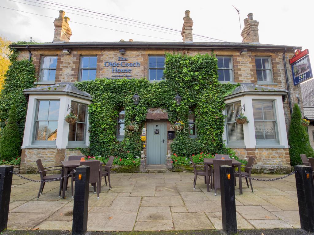 The Olde Coach House Inn Ashby Saint Ledgers Exteriér fotografie